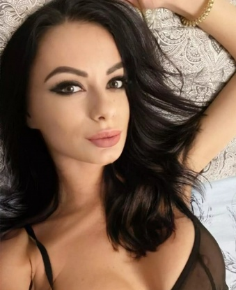 Живу в самом сердце Москвы, чтобы быть ближе к тебе.
🔥 Я могу предложить тебе интимные услуги, которые превратят твои фантазии в реальность. Будь то легкая эротика, страстные эскорт-услуги или даже бдсм-игры, я готова позаботиться о твоих потребностях.
🌟 Мое расположение в Москве идеально для встреч: у меня уютная квартира, созданная для полного удовольствия. Имею отличные отзывы от моих клиентов, которые уже оценили мои навыки и мою страсть.
📸 Не забудь взглянуть на мои фото, чтобы увидеть, насколько я сногсшибательна. Высокий уровень сервиса и конфиденциальность - гарантированы. Сделай свои самые смелые желания реальностью, со мной. Жду тебя, чтобы подарить незабываемые моменты наслаждения. 💕 Алина
